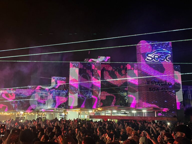 Joyce Alane celebra aniversário Sesc-DF em grande estilo no Sesc + W3