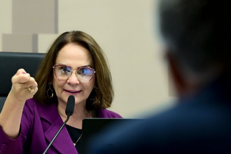 CPMI do INSS aprova 34 pedidos de Damares e mira investigados