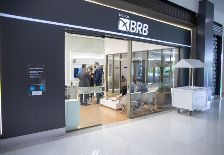 BRB reforça quadro com a convocação de 50 novos escriturários