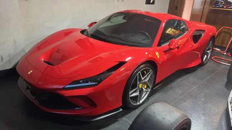 Ferrari, réplica de F1 e rombo no INSS: prisão do ‘Careca’