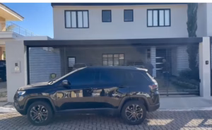 Bolsonaro aparece em Brasília após absolvição de Fux