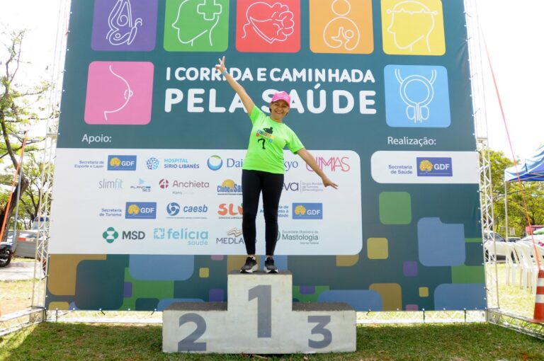 Corrida pela Saúde reúne centenas no Parque da Cidade