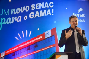 José Aparecido celebra progresso com nova unidade do Senac-DF no Gama