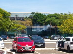 Câmara dos Deputados realiza simulação de incêndio em Brasília