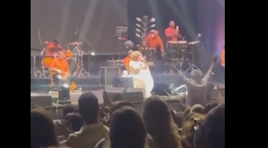 Alcione declara admiração por Alexandre de Moraes
