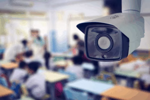 Câmeras nas salas de aula recebem aval dos distritais