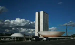 Câmara vota urgência para criação da bancada cristã