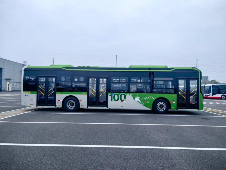 Brasília acelera rumo ao futuro com 90 ônibus elétricos em 2026