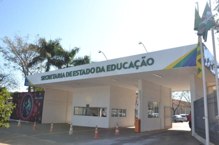Goiás convoca 1.380 novos professores