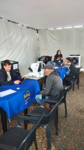 Sesc-DF leva prevenção do câncer de próstata à Praça do Relógio