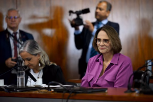 Damares denuncia Cappelli ao MP por campanha antecipada