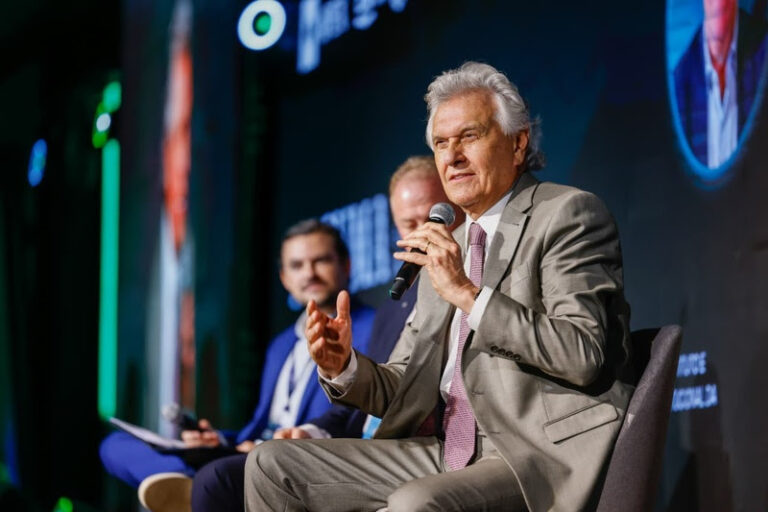 Caiado defende gestão fiscal e segurança