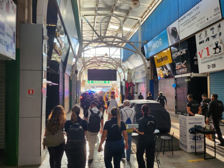 Vigilância Sanitária apreende canetas emagrecedoras na Feira dos Importados