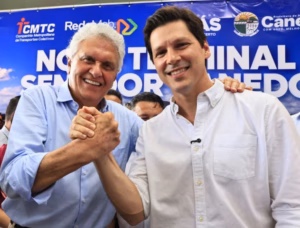 Caiado inaugura terminal modelo no transporte do Goiás