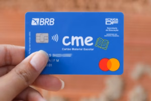 Cartão Material Escolar já beneficiou mais de 860 mil estudantes no DF desde 2019