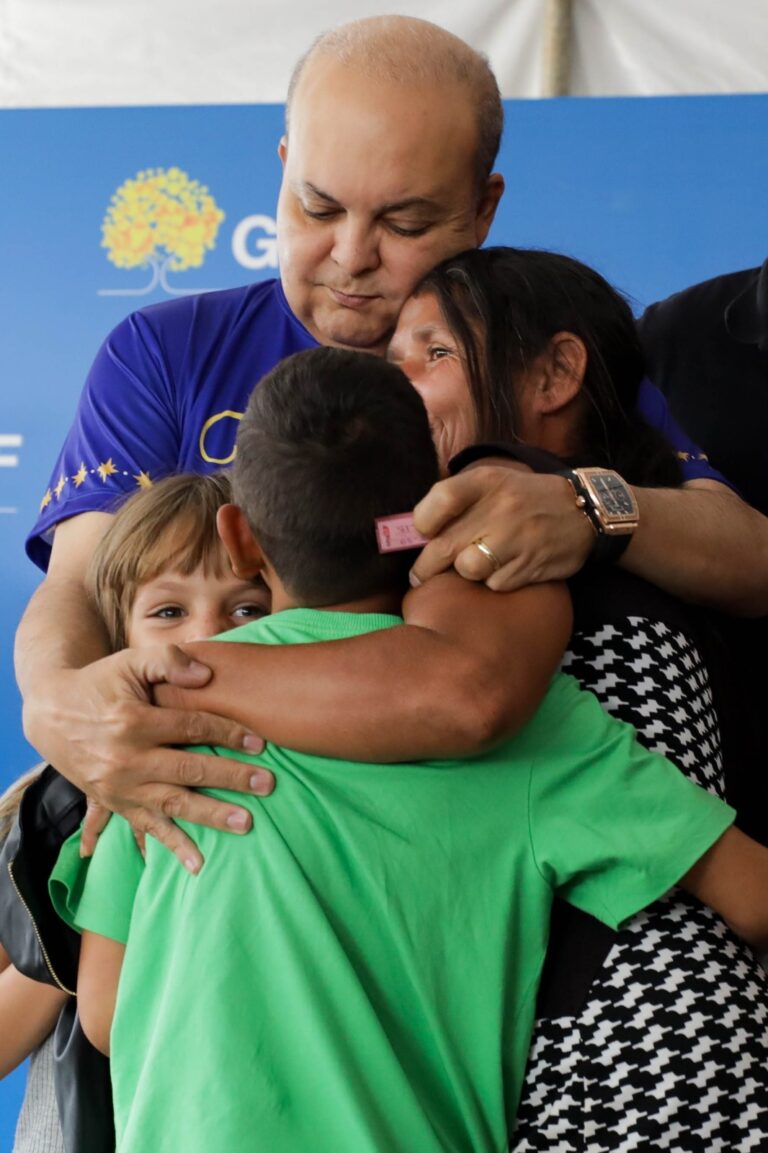 Sonho da casa própria vira realidade para mais 140 famílias no Sol Nascente