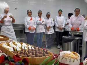 Alunos do Senac-DF encantam com mesa natalina