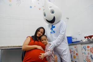 Gestantes poderão tomar a vacina VSR neste sábado (6)