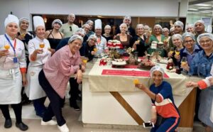 Oficina de Natal do Senac-DF encanta público no Pátio Brasil