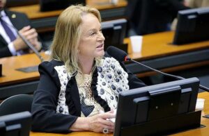 Magda Mofatto retorna ao PL e fortalece projeto de Daniel Vilela em Goiás