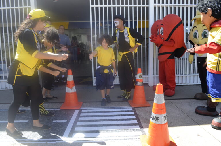 Detran-DF está de Volta às Aulas com orientações e fiscalização viária