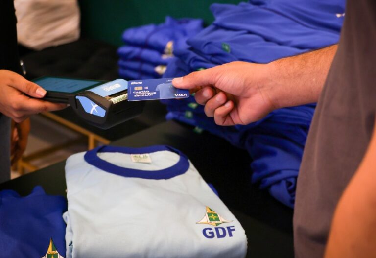 Cartão Uniforme Escolar: crédito do 1º lote é liberado