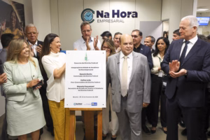 Ibaneis inaugura primeira unidade do Na Hora Empresarial no Plano Piloto