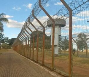 Dois internos fogem da Unire no Recanto das Emas