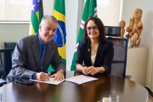 Governo de Goiás assina acordo com a UFG para criação do Centro de Ciências e Tecnologia Mineral