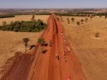 Obras do Fundeinfra seguirão em ritmo acelerado. Pavimentação e recuperação de rodovias estaduais beneficiam diretamente 9,6 mil empreendimentos rurais, em 19 municípios goianos (Foto: Goinfra)